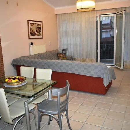 Central Luxury Apartment Next To The Beach Ofrinion Exterior photo